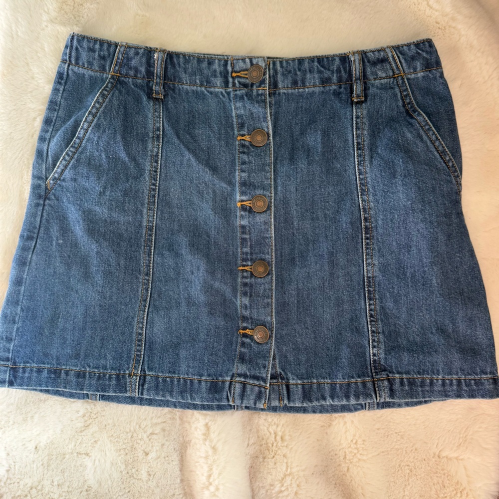 Forever 21 denim button down mini skirt size large medium size 30